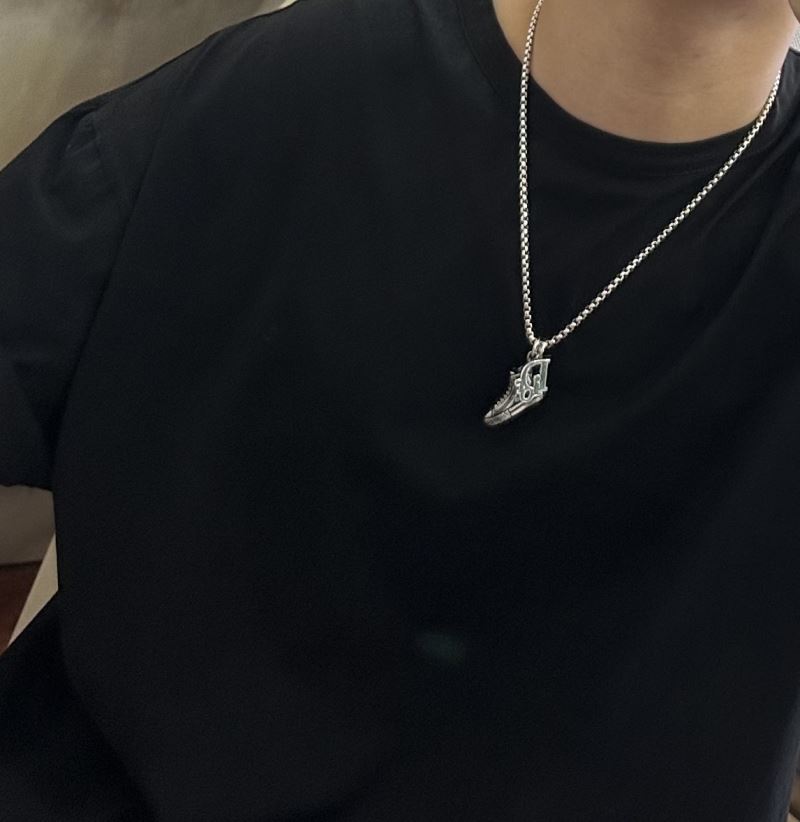 chr1st1an D10r necklaces